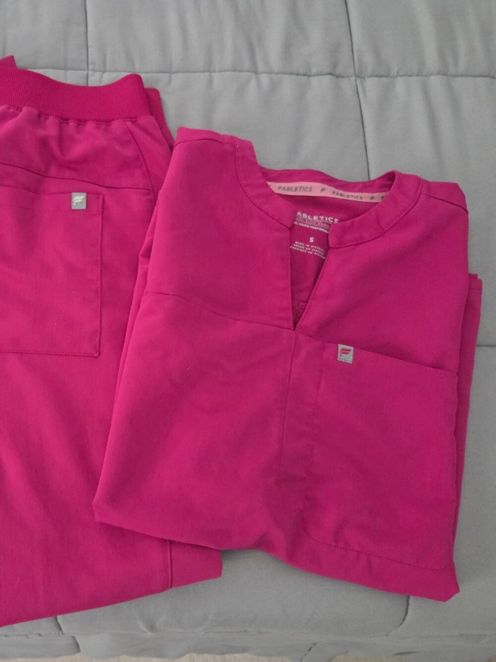 Fabletics Scrub Set - Hibiscus